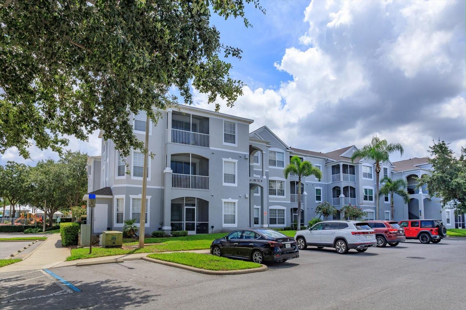 WYNDHAM PALMS CONDO PH 1 - Residential