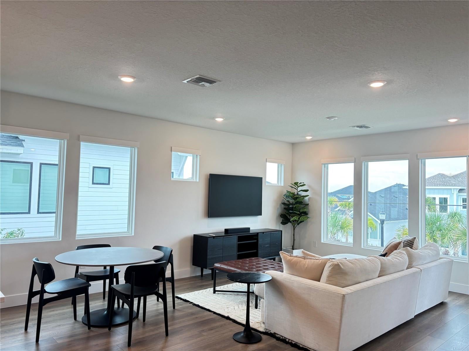 1627 SPRINGWELL LANE