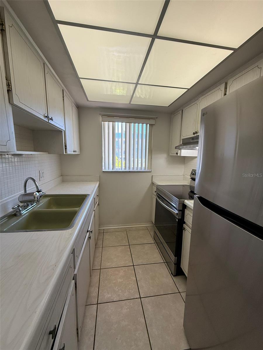 GREENBRIAR CONDO - Residential Lease