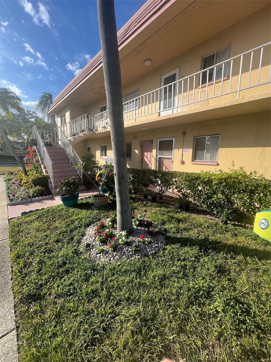 GREENBRIAR CONDO - Residential Lease