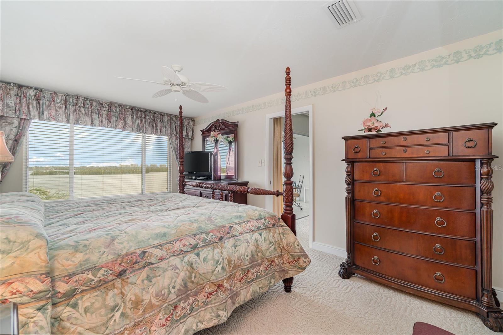 SUNRISE COVE SEC 4 - Residential