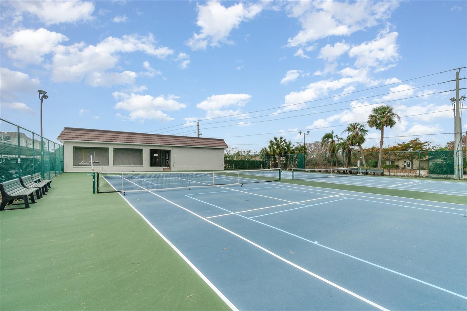 SUNRISE COVE SEC 4 - Residential