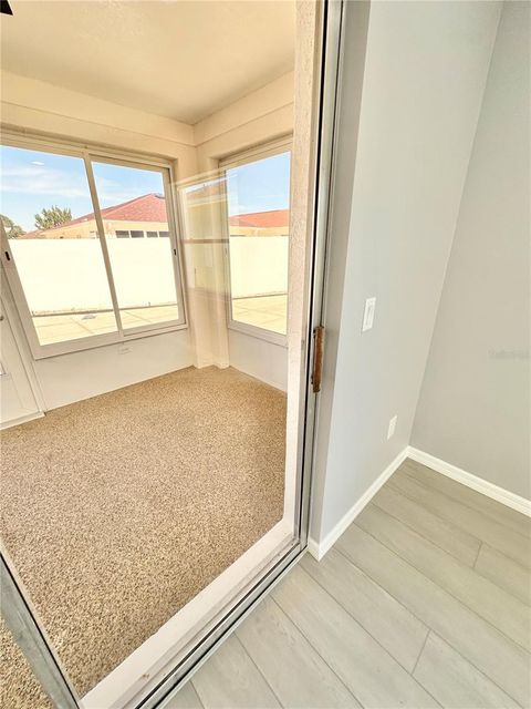 Tiny photo for 1336 Lajolla Circle, Lady Lake, FL 32159 (MLS # G5109333)