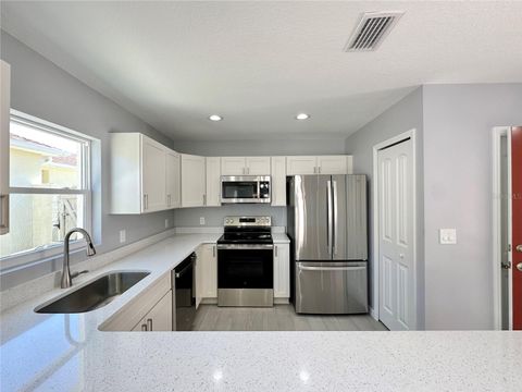 Tiny photo for 1336 Lajolla Circle, Lady Lake, FL 32159 (MLS # G5109333)