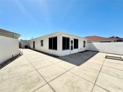 Tiny photo for 1336 Lajolla Circle, Lady Lake, FL 32159 (MLS # G5109333)