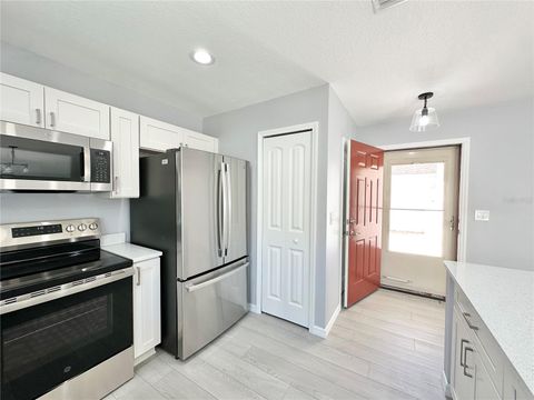 Tiny photo for 1336 Lajolla Circle, Lady Lake, FL 32159 (MLS # G5109333)