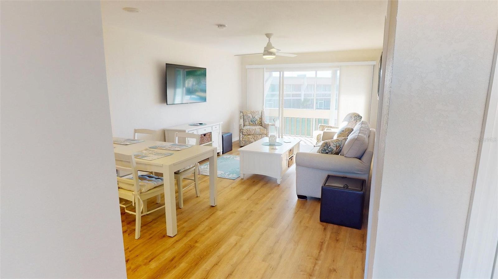 ISLANDER POINT CONDO - Residential