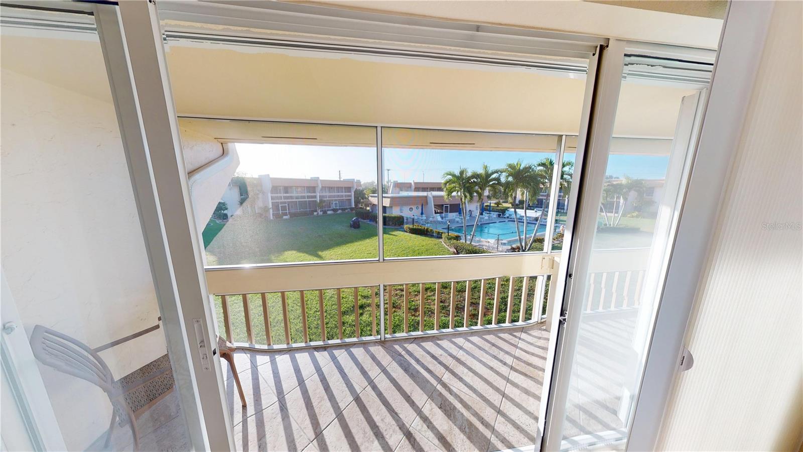 ISLANDER POINT CONDO - Residential