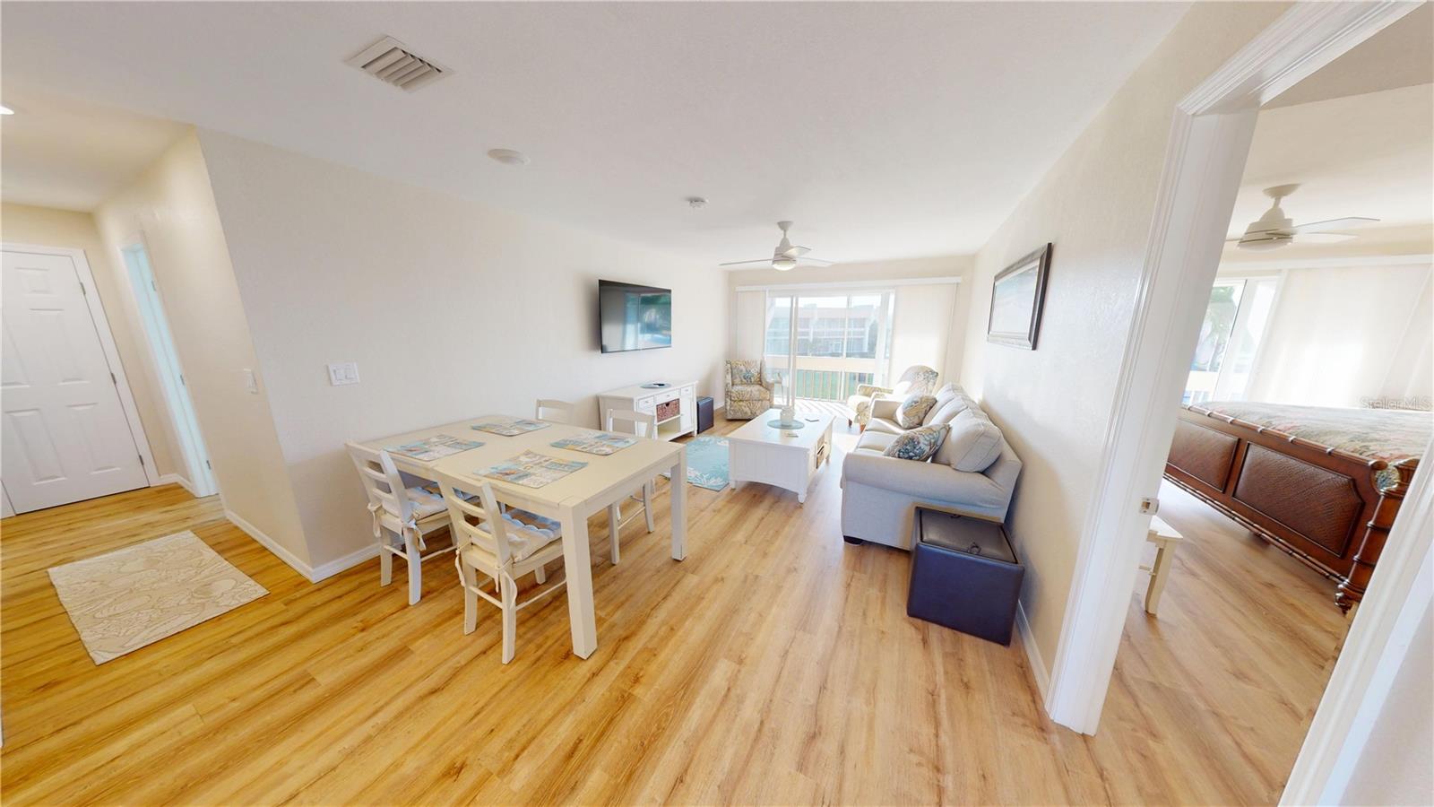 ISLANDER POINT CONDO - Residential