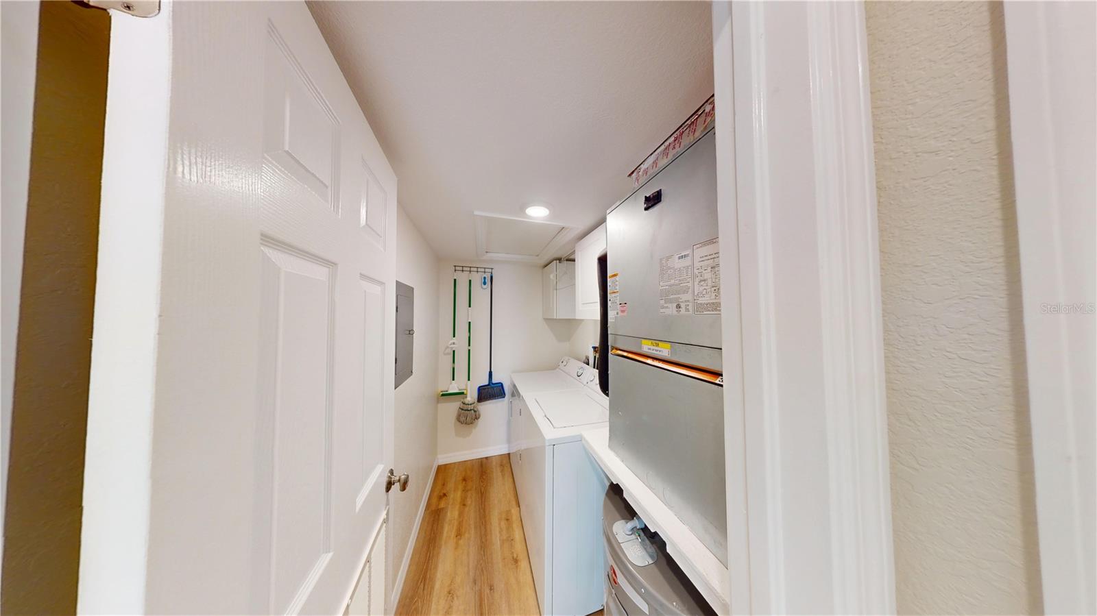 ISLANDER POINT CONDO - Residential