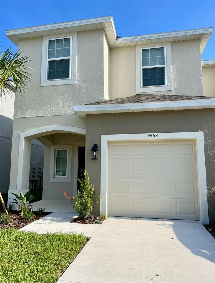 Beautiful newer construction townhome in Reedy Reserve! This 3-bedroom, 2.5-bath home built in 2023 features an open-concept floorplan, modern kitchen with stone countertops, solid wood cabinets, stainless steel appliances, spacious living and dining areas, and rear patio. Upstairs offers a generous primary suite with walk-in closet and private bath, plus two additional bedrooms and laundry area. Includes 1-car garage and convenient downstairs half bath. Ideally located near shopping, dining, major highways, schools, and Central Florida attractions. Move-in ready!