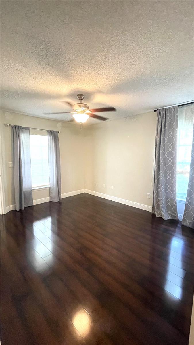 BELMONT/PK CENTRAL CONDO - Residential Lease