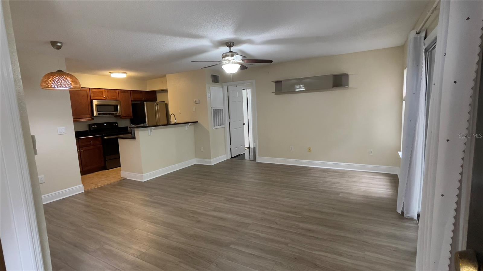 BELMONT/PK CENTRAL CONDO - Residential Lease