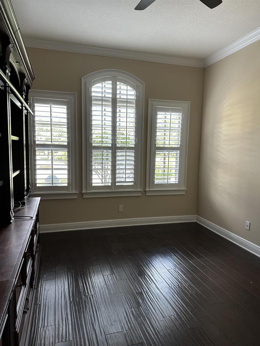 WINDSONG-KNOWLES PLACE - Residential