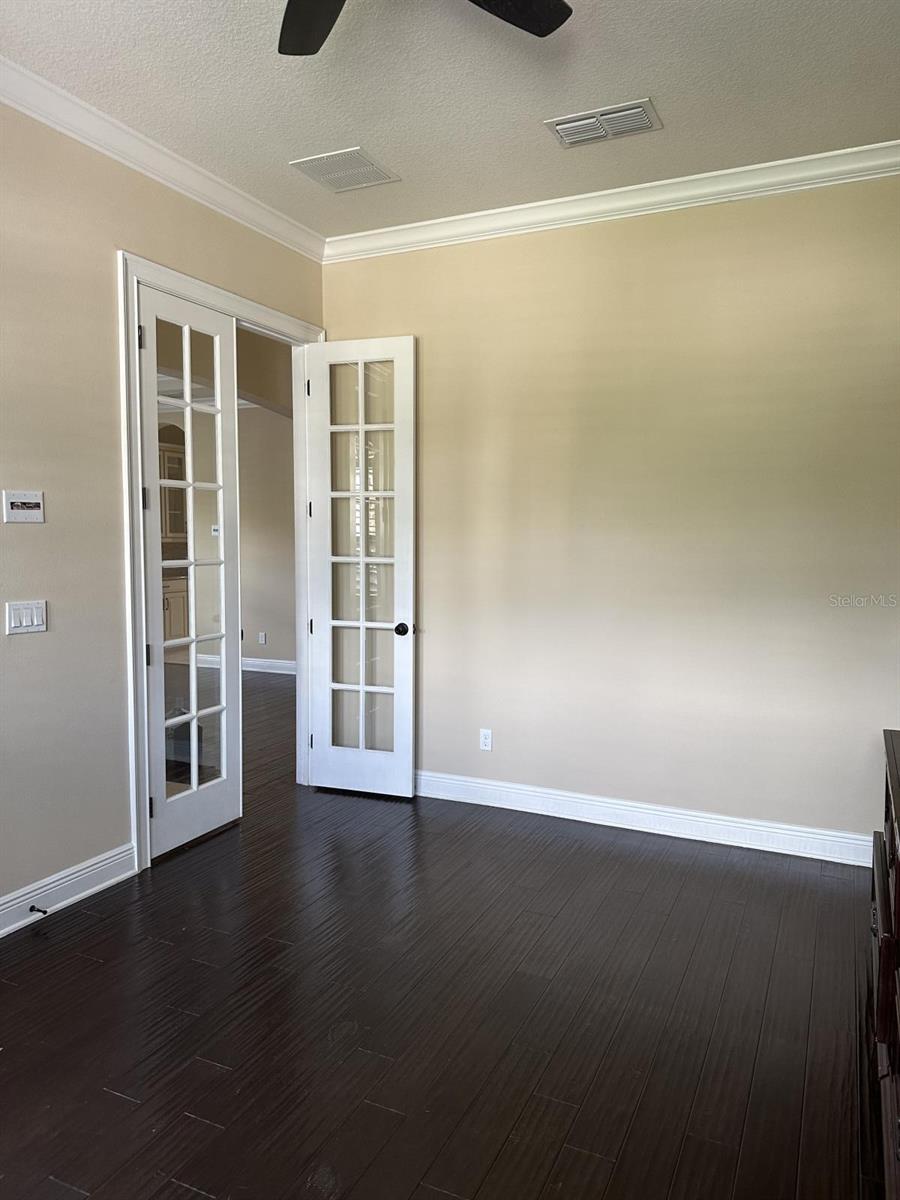 WINDSONG-KNOWLES PLACE - Residential