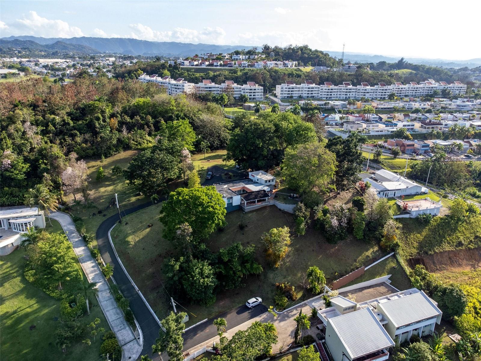 VILLAS DEL OLIMPO - Residential