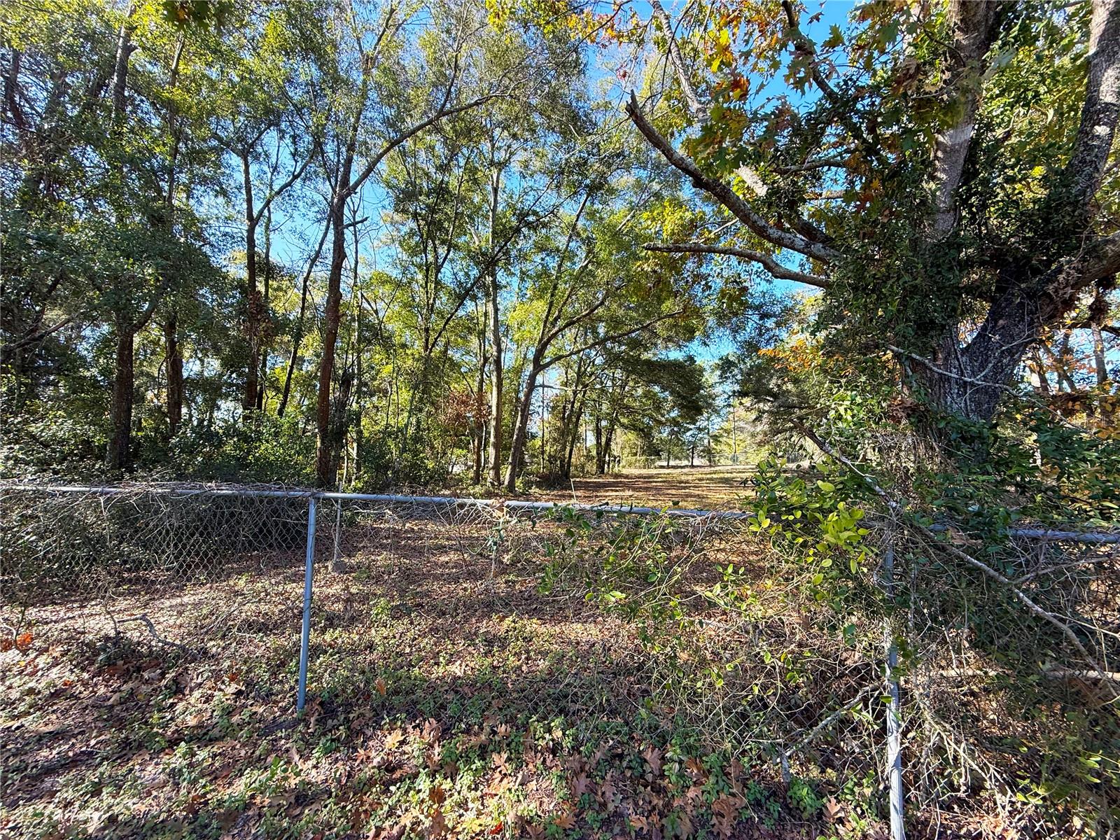 24-11-14 0005.00 ACRES W1/2 OF SE1/4 OF NW1/4 OF N - Residential