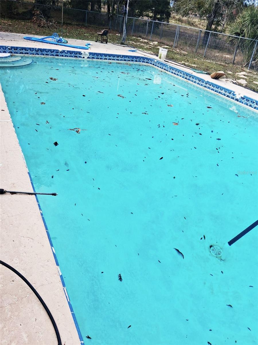 24-11-14 0005.00 ACRES W1/2 OF SE1/4 OF NW1/4 OF N - Residential