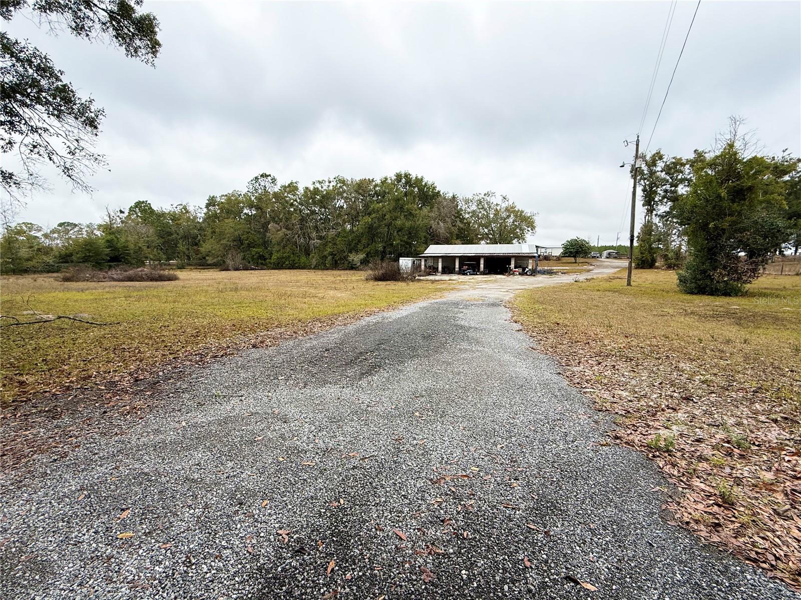 24-11-14 0005.00 ACRES W1/2 OF SE1/4 OF NW1/4 OF N - Residential