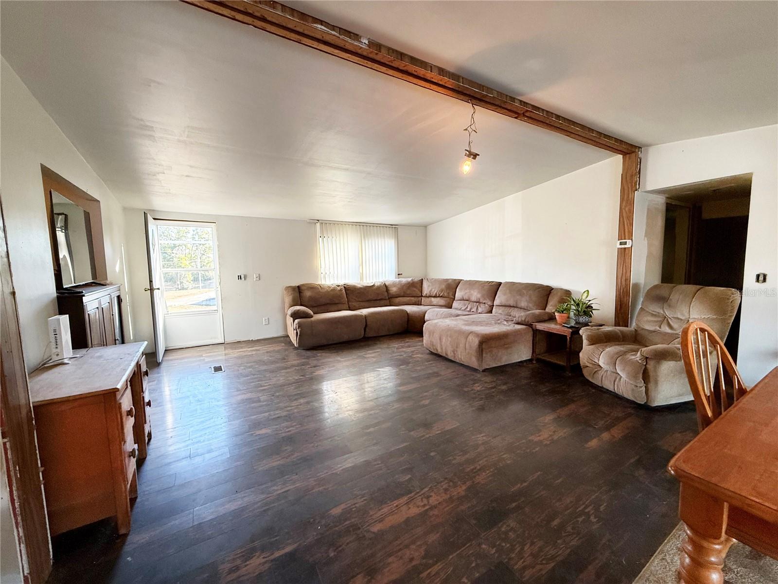 24-11-14 0005.00 ACRES W1/2 OF SE1/4 OF NW1/4 OF N - Residential