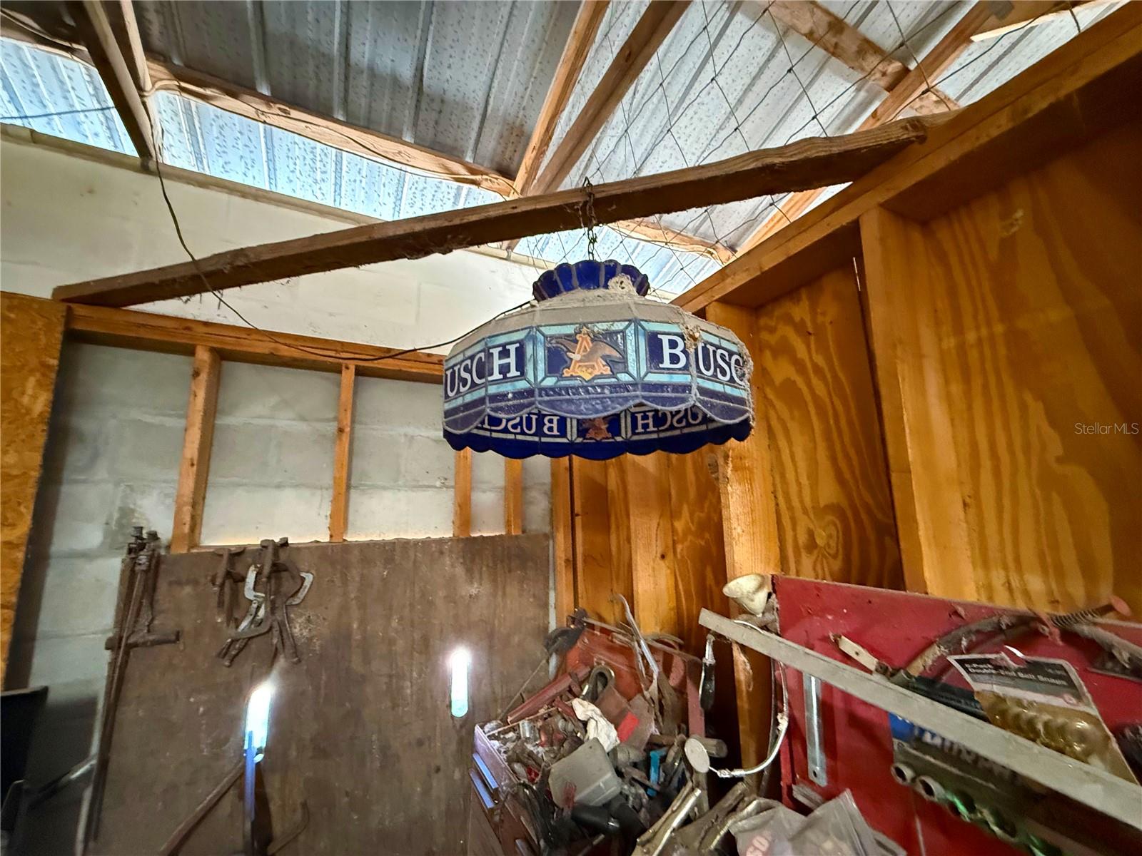 24-11-14 0005.00 ACRES W1/2 OF SE1/4 OF NW1/4 OF N - Residential