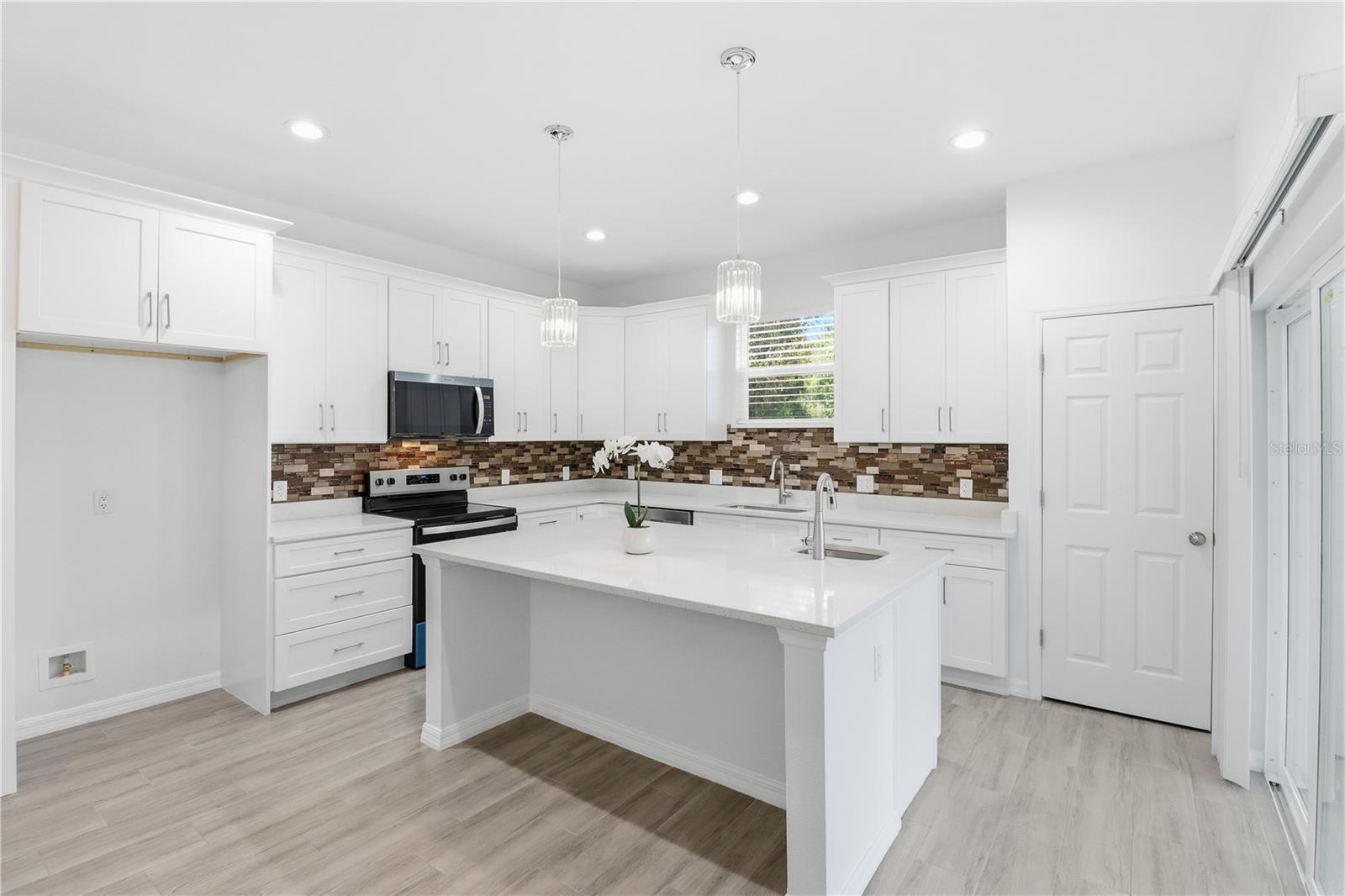 INVERNESS HIGHLANDS SOUTH - Residential