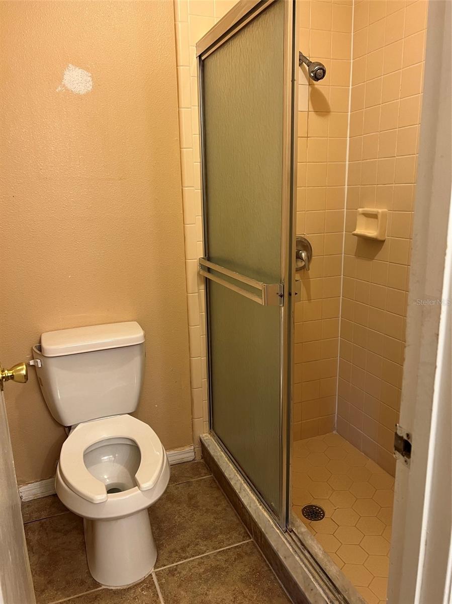 MONTGOMERY SQUARE - Residential