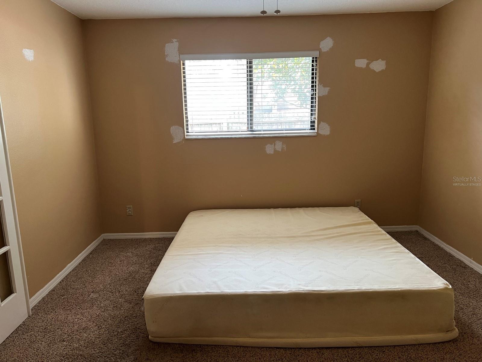 MONTGOMERY SQUARE - Residential