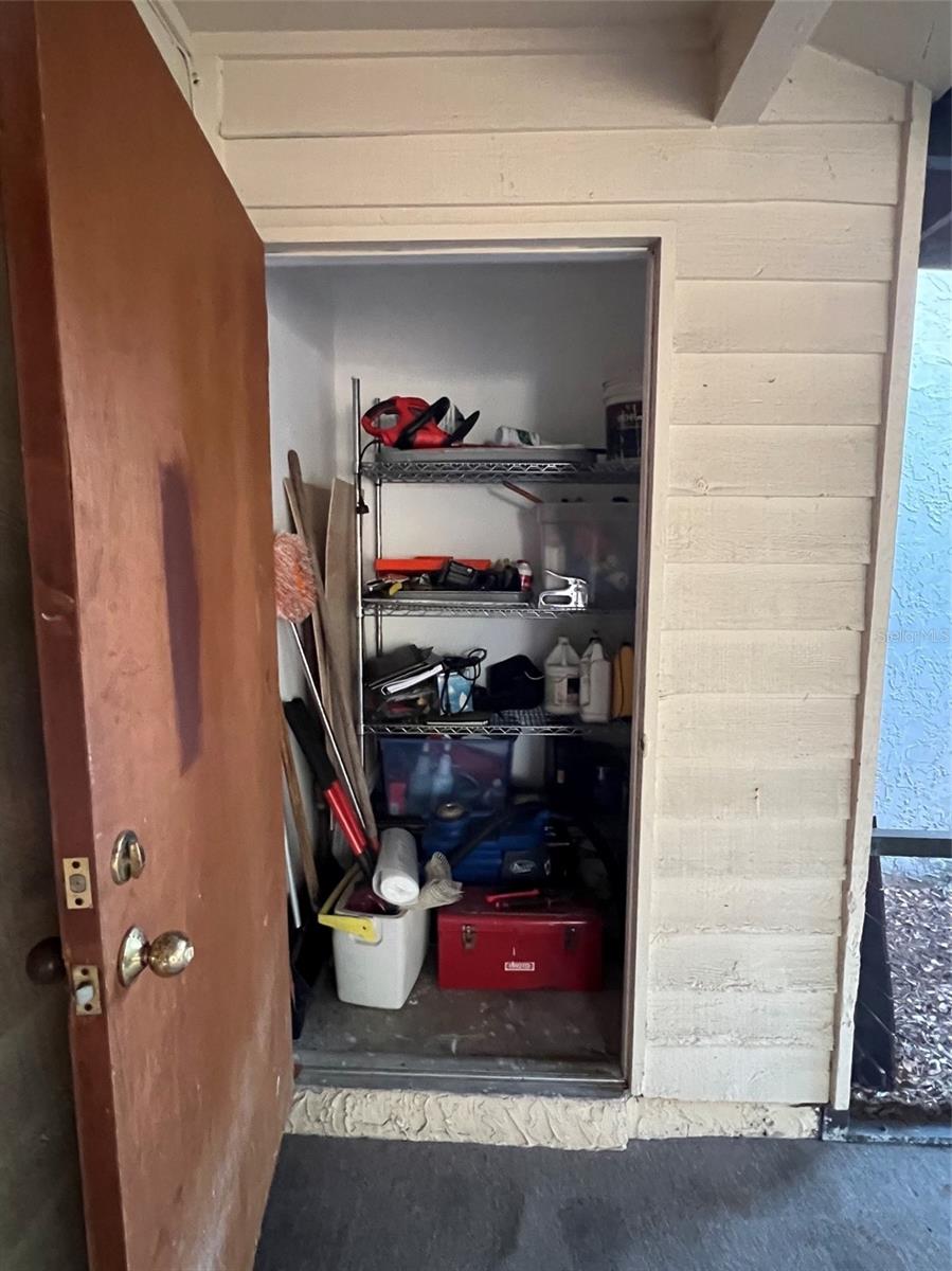 MONTGOMERY SQUARE - Residential