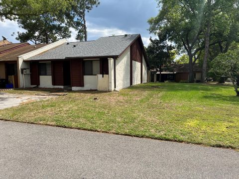 526 PALACE DRIVE ALTAMONTE SPRINGS FL 32714