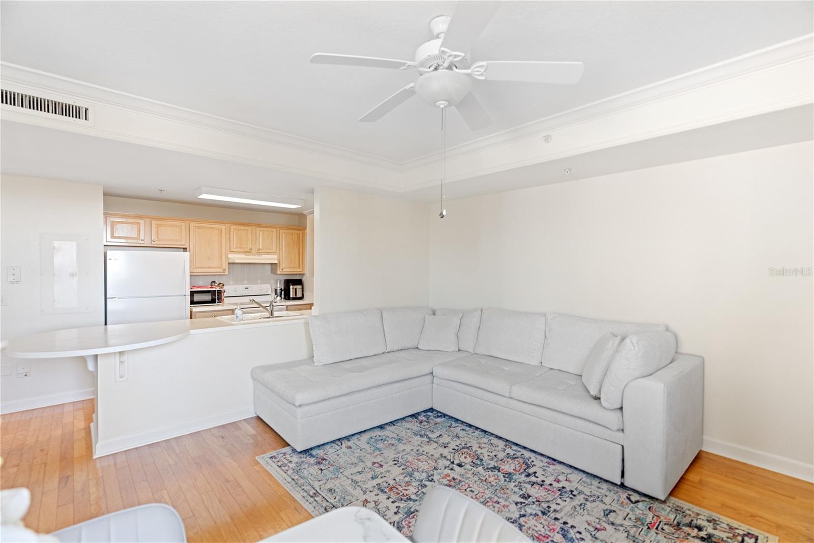 750 N TAMIAMI TRAIL 407