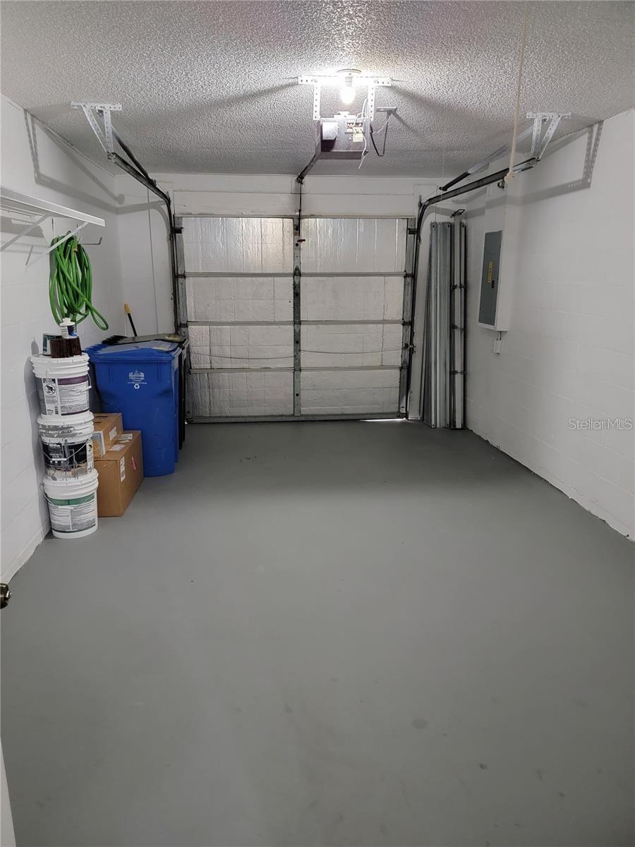 LAKEVIEW VILLAS AT PEBBLE CREE - Residential Lease