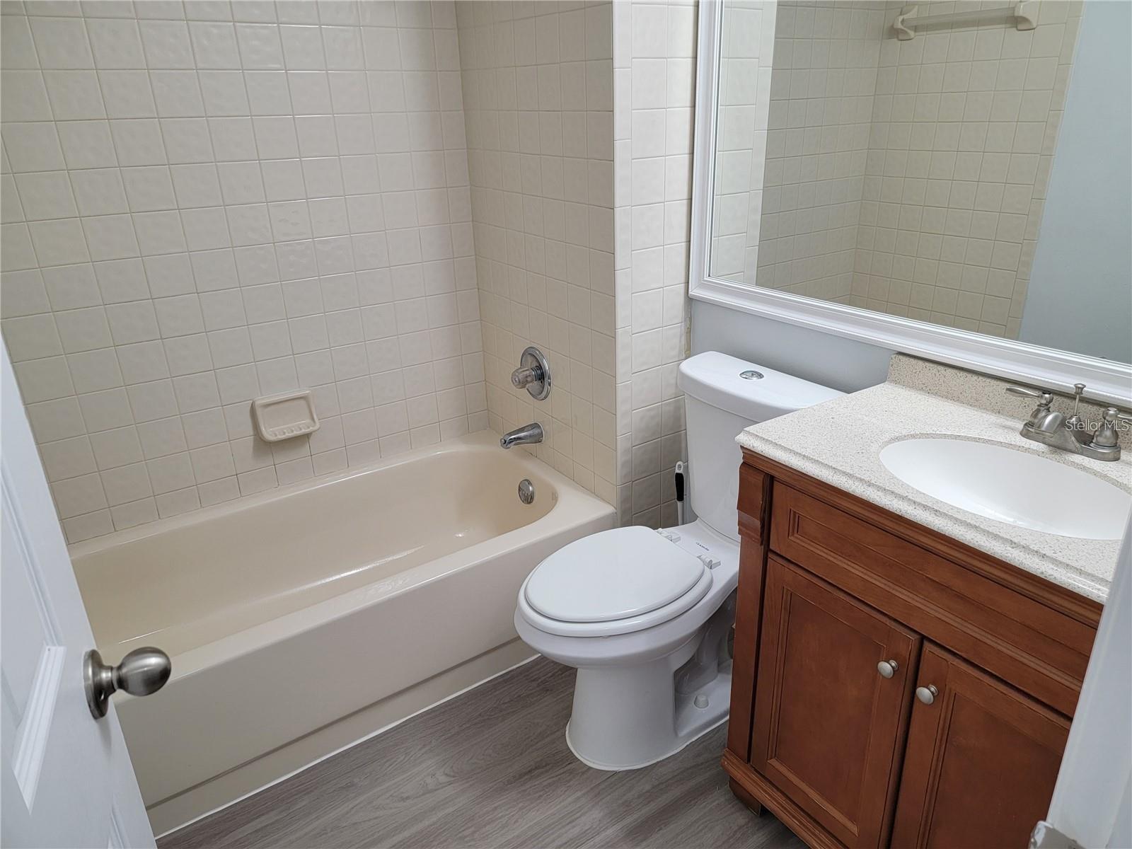 LAKEVIEW VILLAS AT PEBBLE CREE - Residential Lease