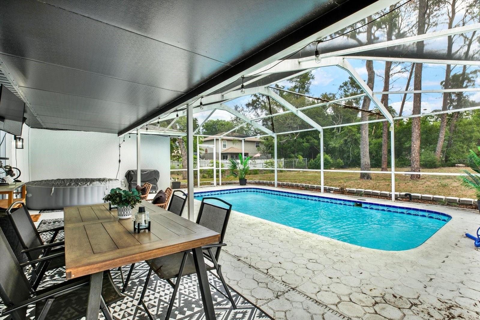 WEEKI WACHEE WOODLANDS - Residential