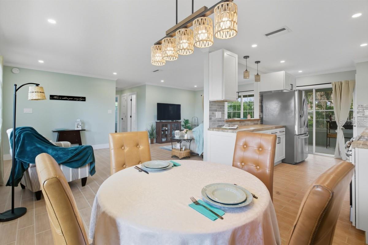 CHARLOTTE PARK - Residential