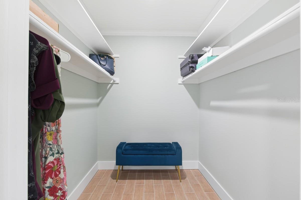 CHARLOTTE PARK - Residential