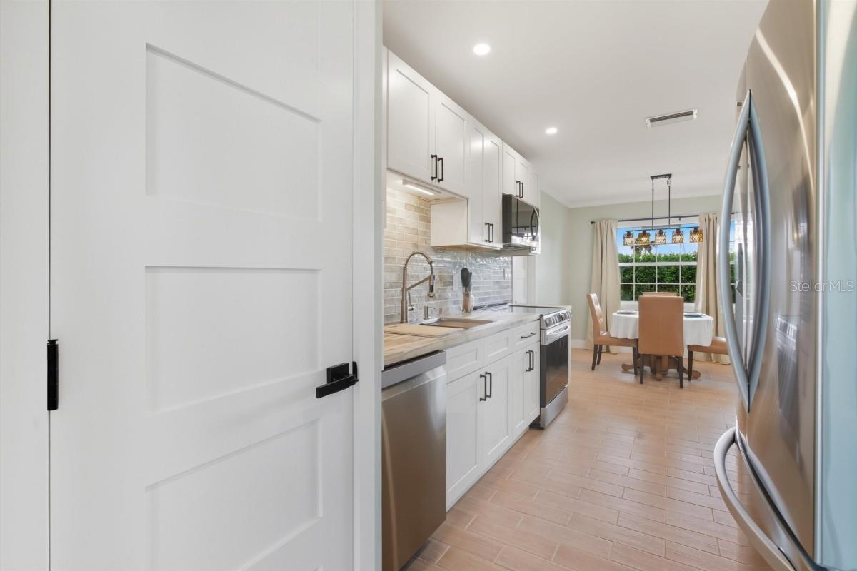 CHARLOTTE PARK - Residential