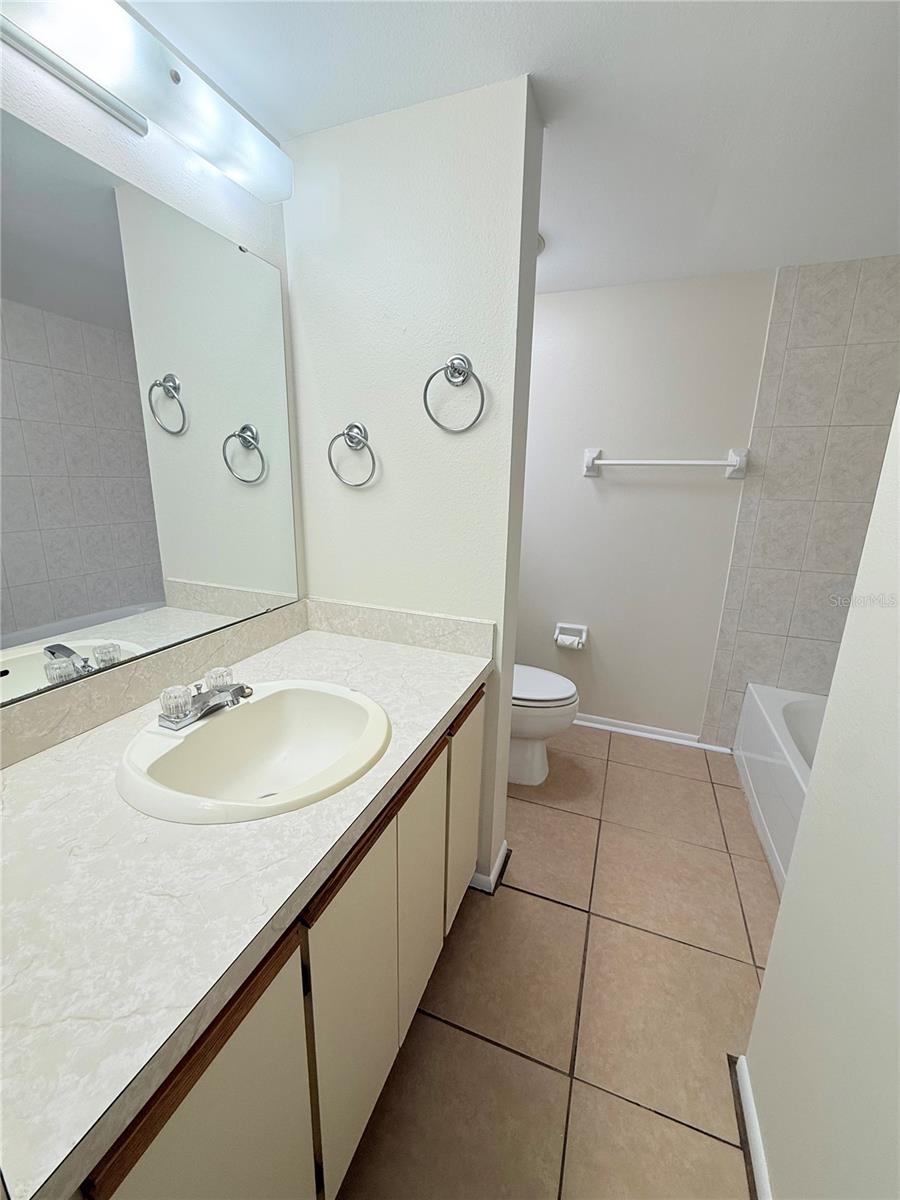 OAKS 03 - Residential