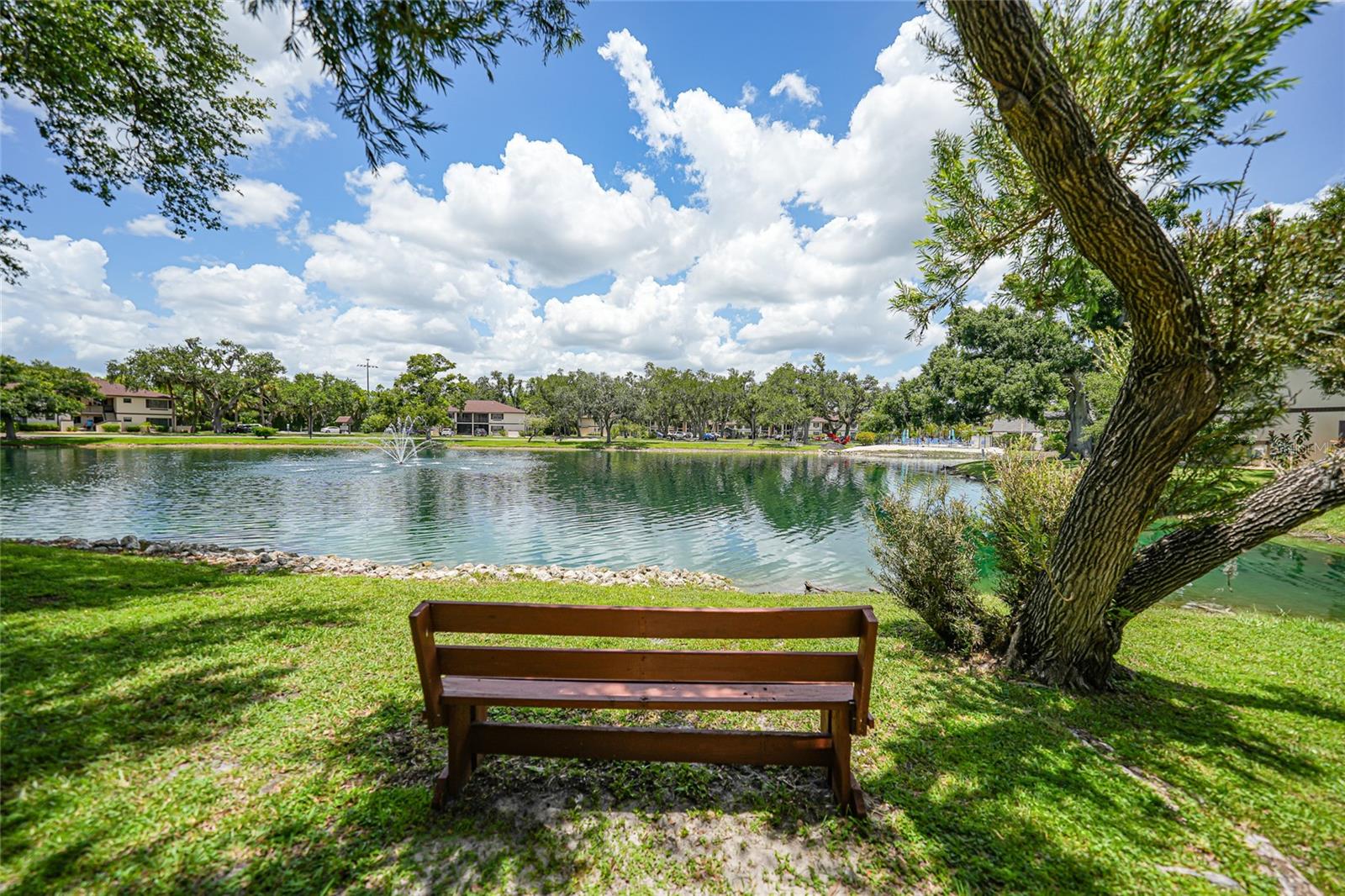 OAKS 03 - Residential