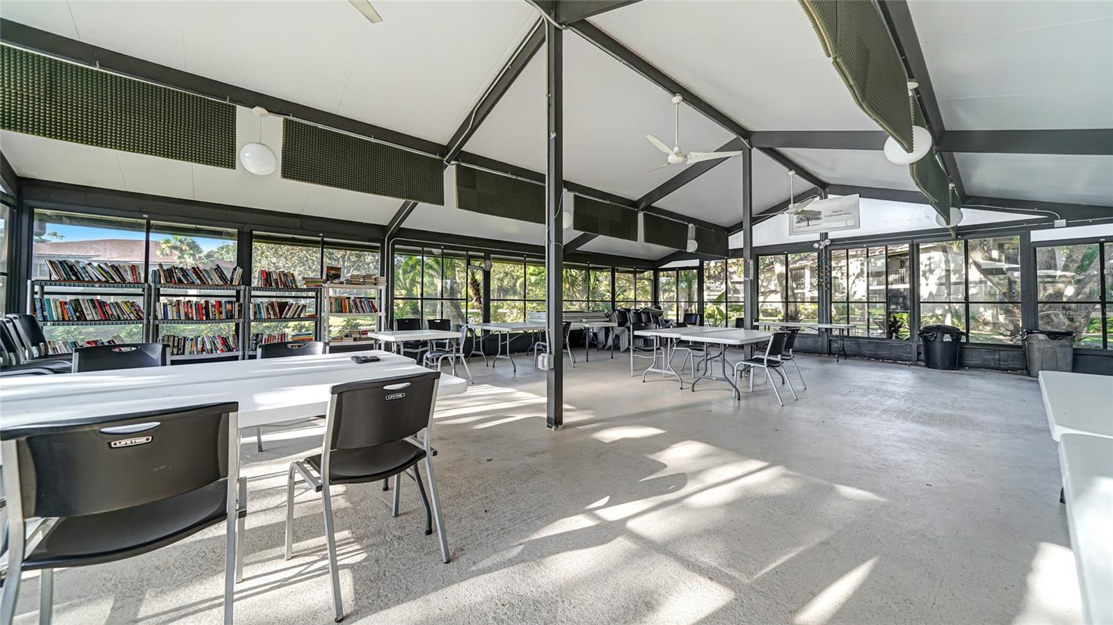 OAKS 03 - Residential