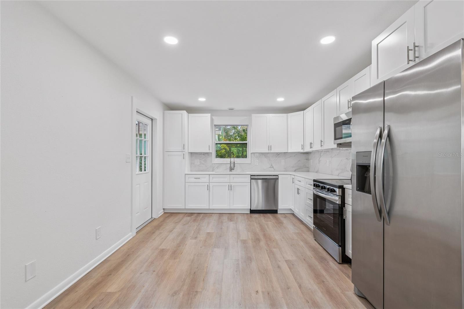 BAYVIEW ESTATES OF INDIAN ROCKS 1ST ADD - Residential