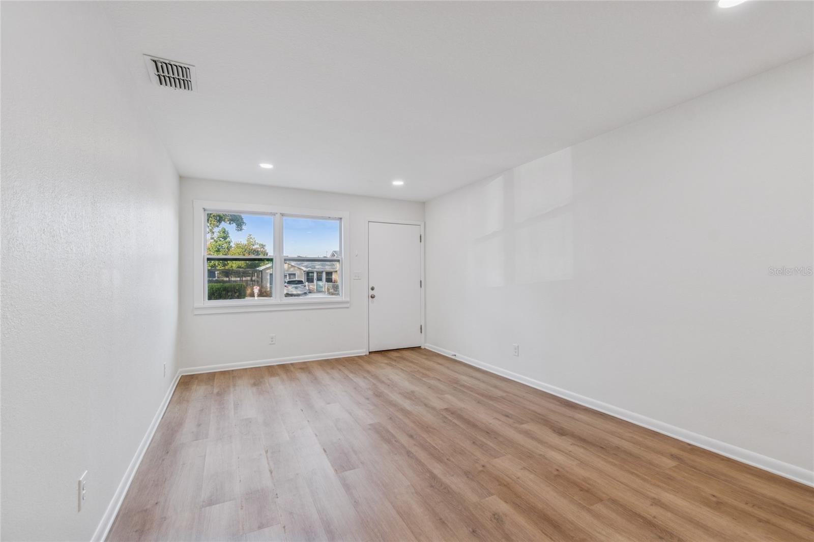 BAYVIEW ESTATES OF INDIAN ROCKS 1ST ADD - Residential