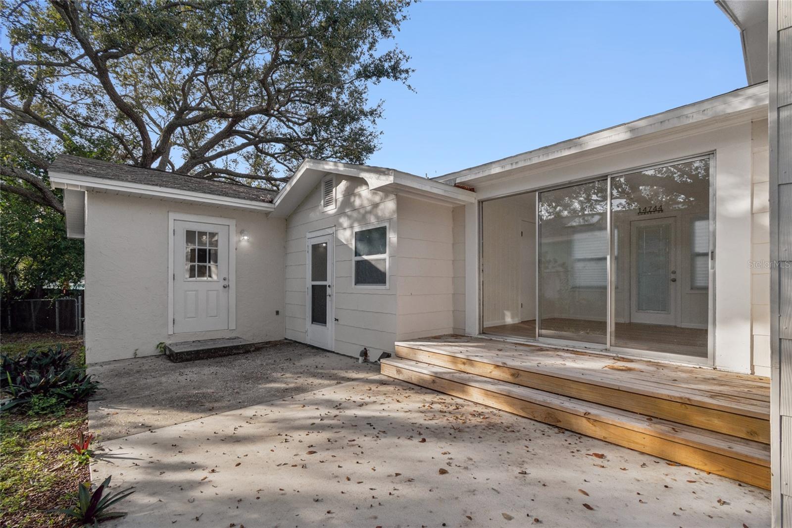 BAYVIEW ESTATES OF INDIAN ROCKS 1ST ADD - Residential