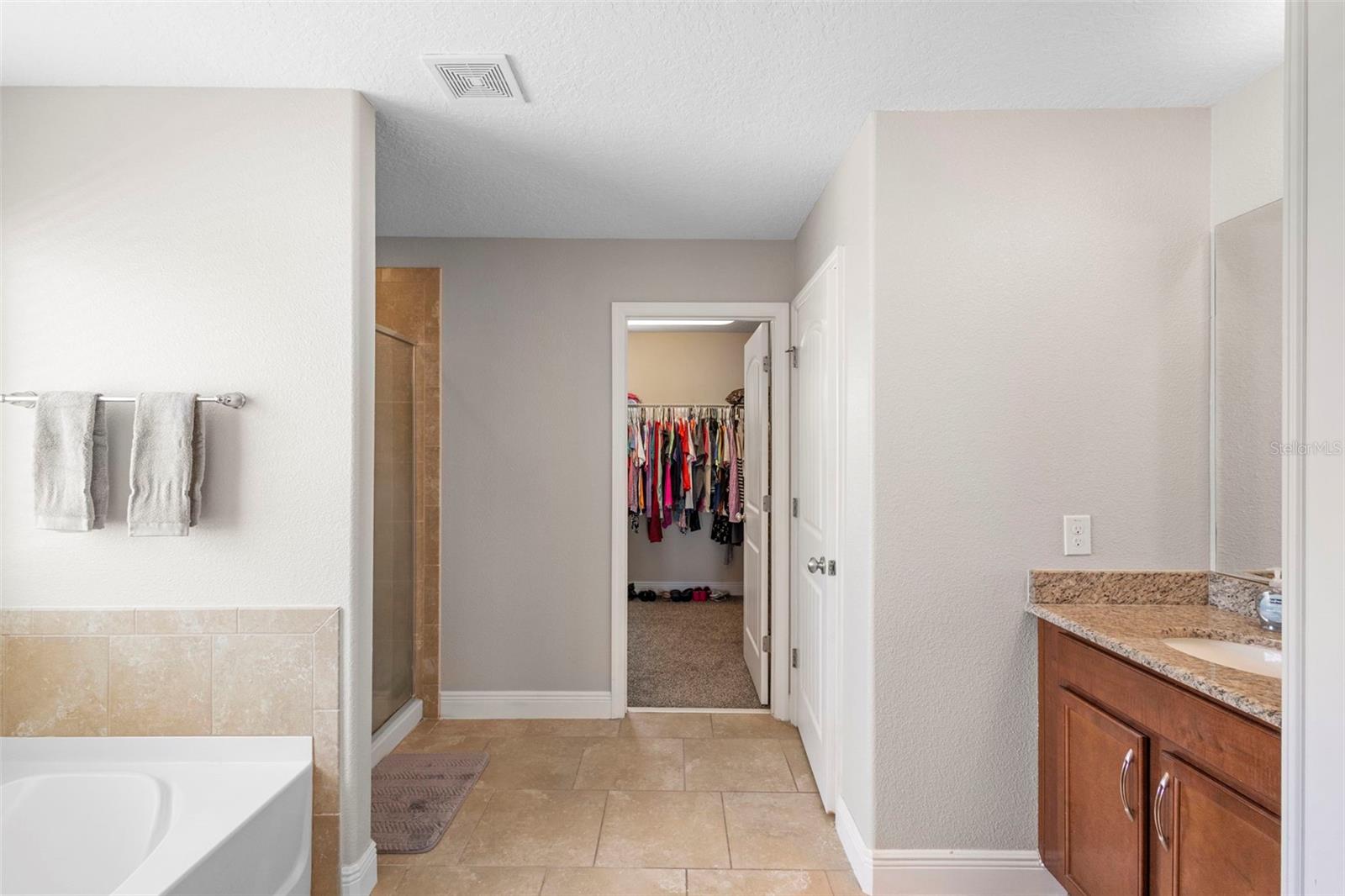 LAKE BATON ESTATES - Residential