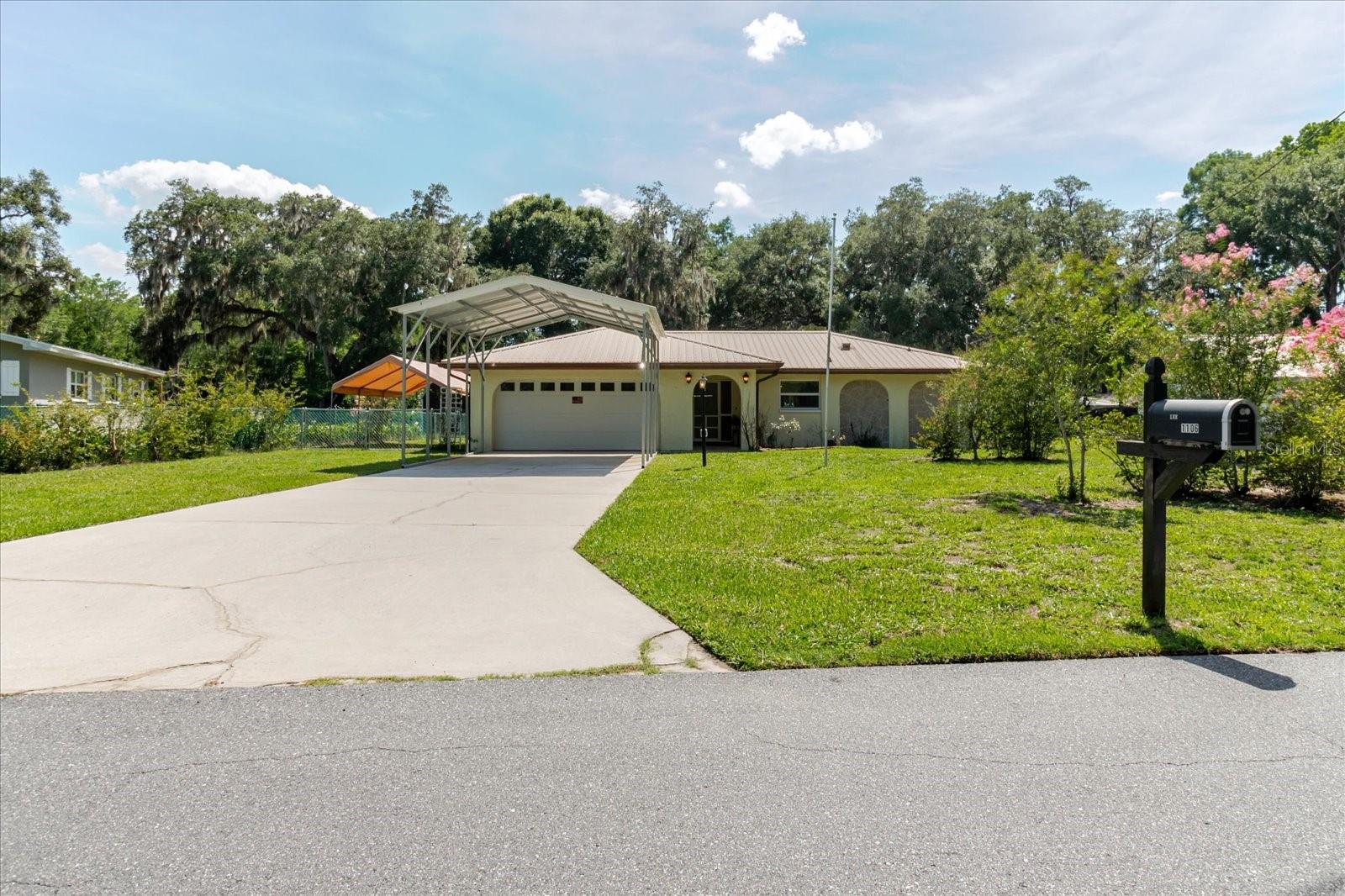 1106 S OTTO POINT