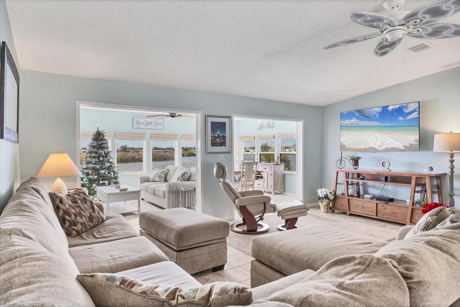 LEMON BAY ISLES PH 04 - Residential