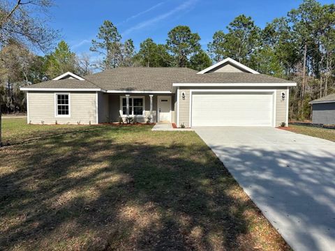 Photo of 9179 N Commodore Drive, Dunnellon, FL 34434 (MLS # G5109485)