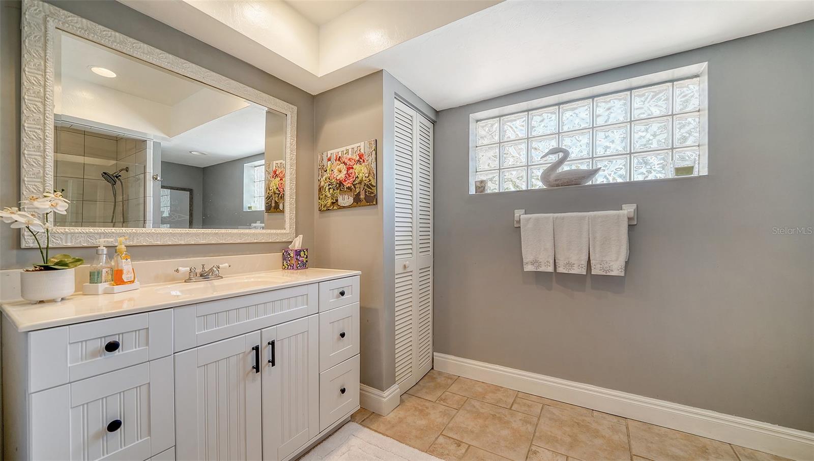 GRANADA - Residential