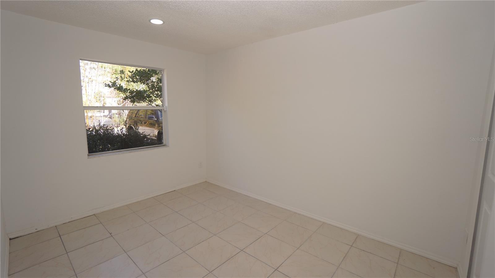 VICTORIA PARK - Residential Lease