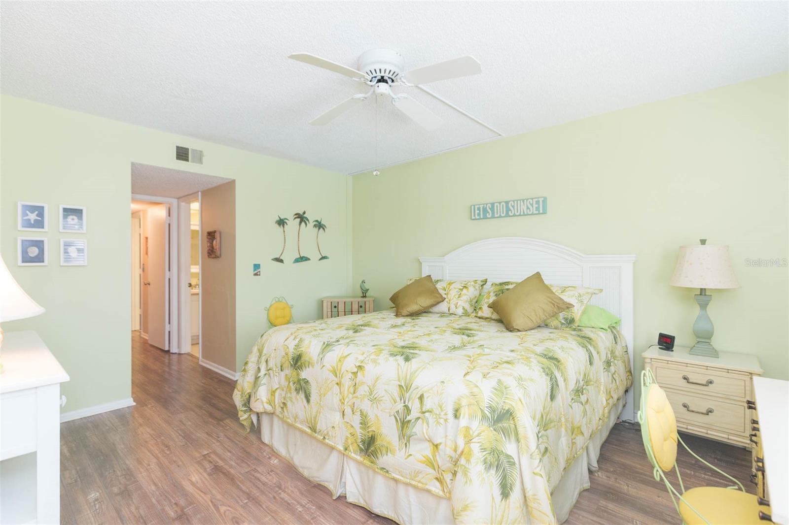 DESOTO SQUARE VILLAS - Residential Lease